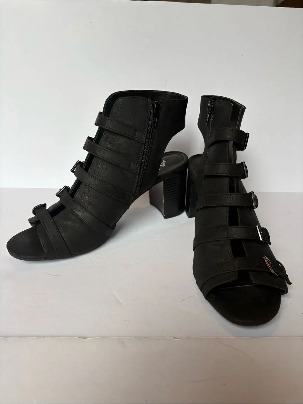 A2Aerosoles Strappy Black Block Heel Sandals - Women's Size 10 1/2M Heel Rest